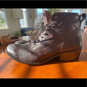 Carson Lace Up Frye Boots